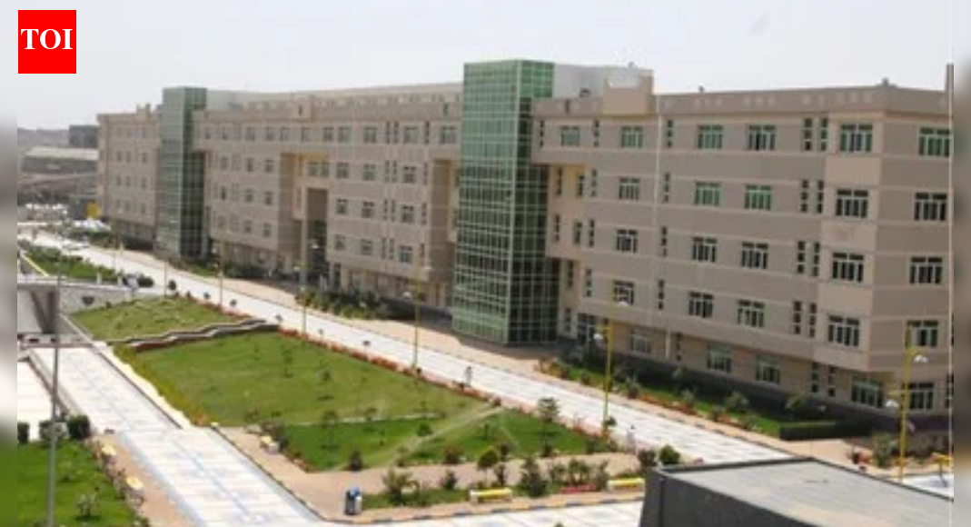 सऊदी अरब: किंग खालिद और अल-बहा विश्वविद्यालयों ने खराब मौसम के कारण व्यक्तिगत कक्षाएं निलंबित कर दीं | विश्व समाचार