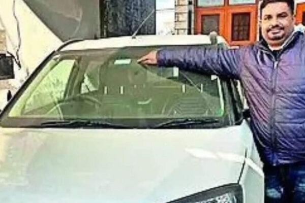 घर पर खड़ी हुई कार, FASTag से कट गया टोल | भारत समाचार