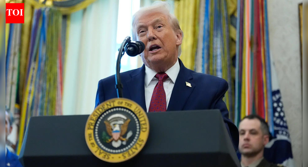 रूस-यूक्रेन युद्ध: डोनाल्ड ट्रम्प ने आश्वासन दिया कि शांति समझौता “पहले से कहीं अधिक करीब” है – देखें