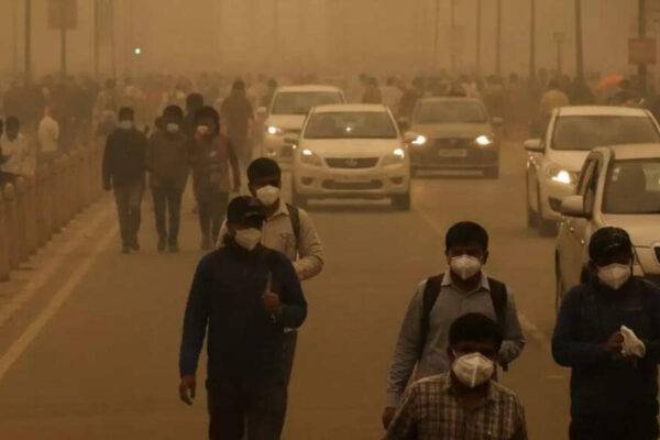 दिल्ली में धुंध का आतंक वैश्विक स्तर पर: सिंगापुर, ब्रिटेन के वाणिज्य दूतावासों ने नागरिकों से मास्क पहनने को कहा | दिल्ली समाचार