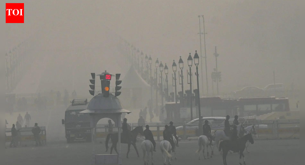 ‘चुनौती जटिल बनी हुई है’: चीन ने दिल्ली के लिए प्रदूषण प्लेबुक साझा की; सूची में वाहनों और औद्योगिक निरीक्षण के लिए प्रतिबंध | भारत समाचार