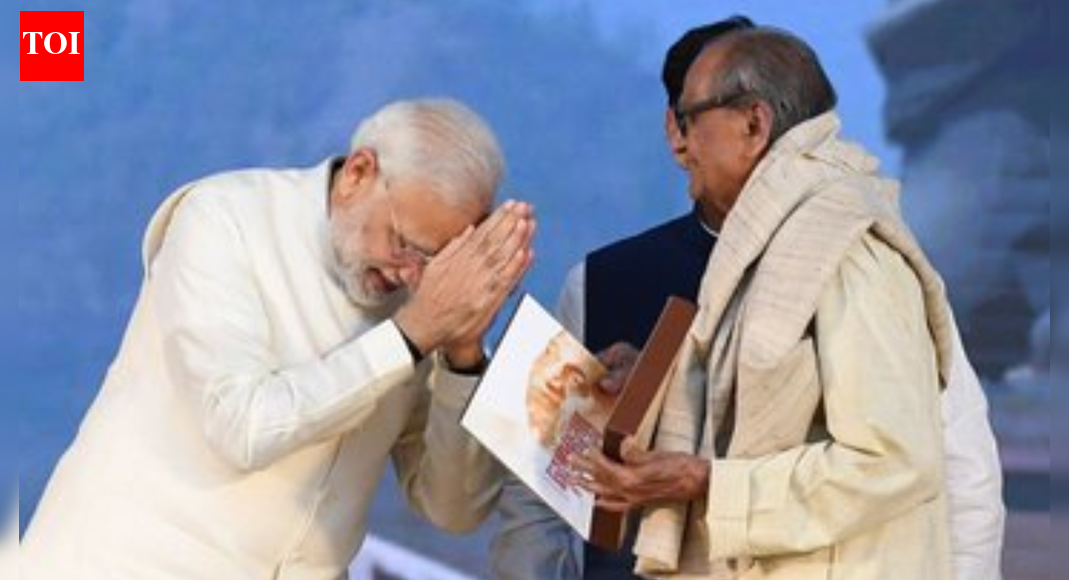 ‘गहरा दुख’: पीएम मोदी ने स्टैच्यू ऑफ यूनिटी के निर्माता राम सुतार के 100 साल के निधन पर शोक जताया; श्रद्धांजलि आती है | भारत समाचार