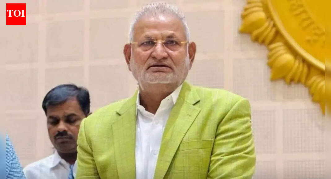 माणिकराव कोकाटे का इस्तीफा: धोखाधड़ी मामले में दोषी ठहराए जाने के बाद महाराष्ट्र के मंत्री ने इस्तीफा दिया; अजित पवार ने उनका इस्तीफा स्वीकार कर लिया | भारत समाचार