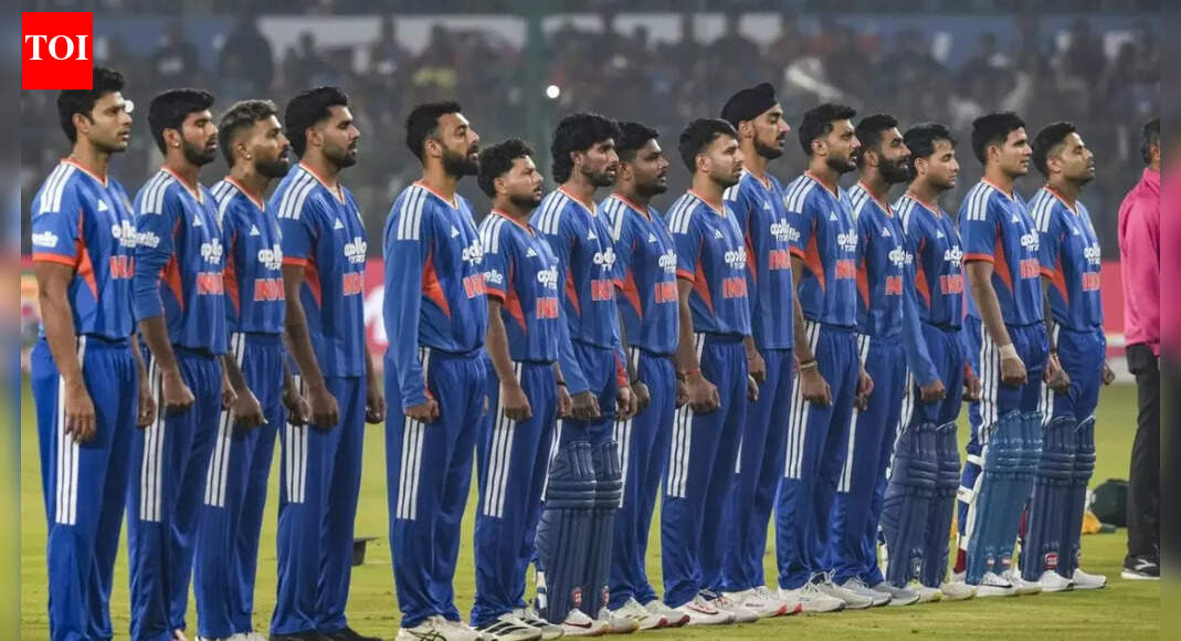 0.0 ओवर में भारत 0/0