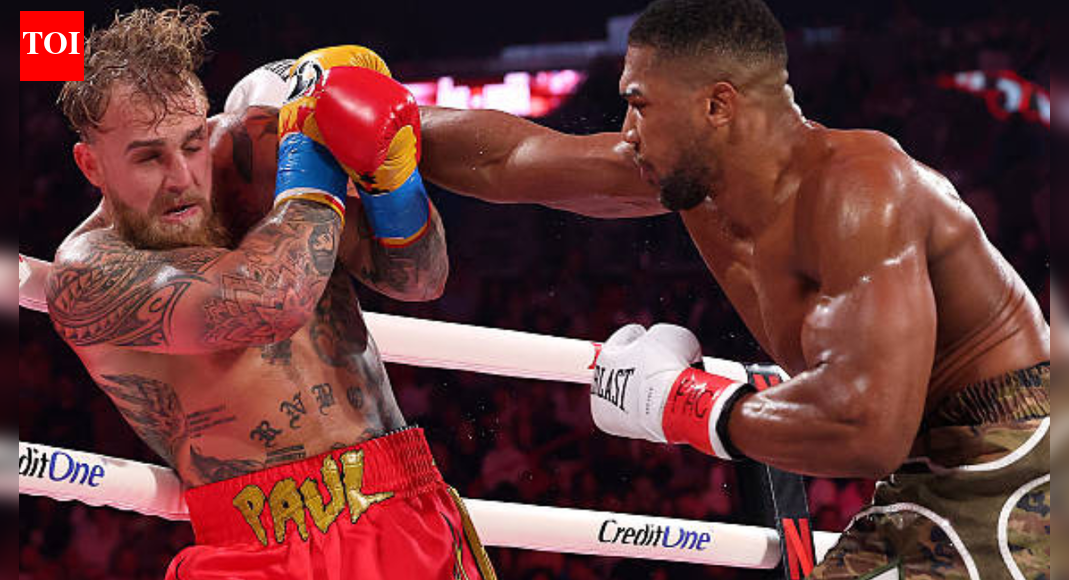नेटफ्लिक्स पर एक हाई-वोल्टेज लड़ाई में एंथोनी जोशुआ से नॉकआउट से हारने के बाद जेक पॉल ने टूटे हुए जबड़े की पुष्टि की अंतर्राष्ट्रीय खेल समाचार