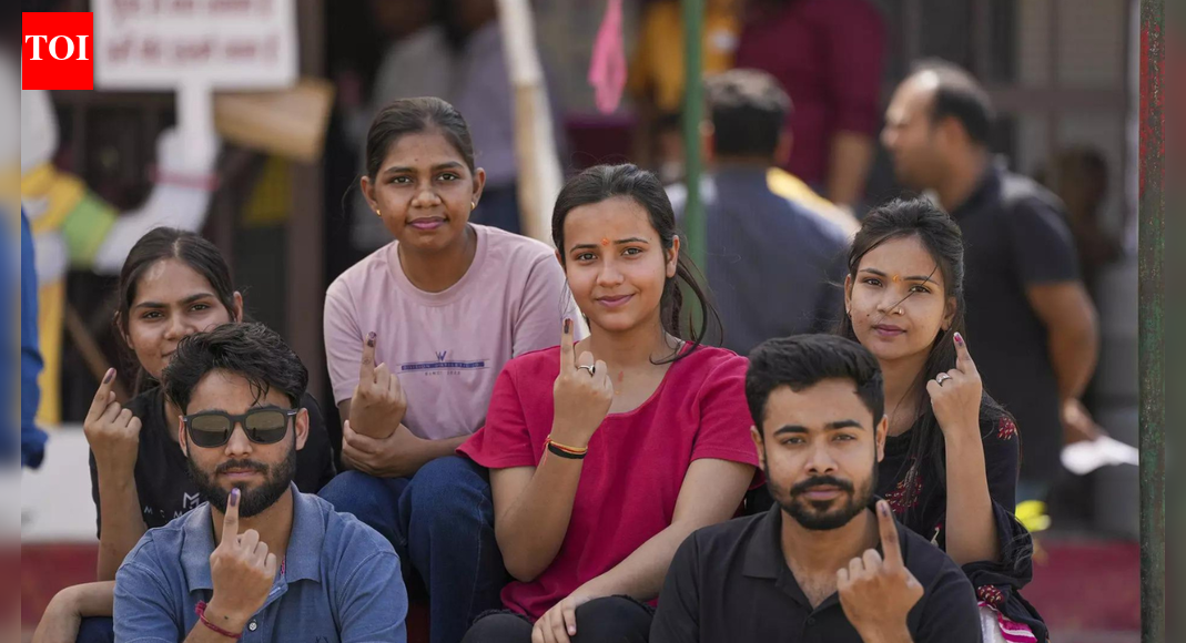 इस दिन, एक लोकतांत्रिक मील का पत्थर: जब भारत ने 1988 में मतदान की आयु घटाकर 18 वर्ष कर दी | भारत समाचार