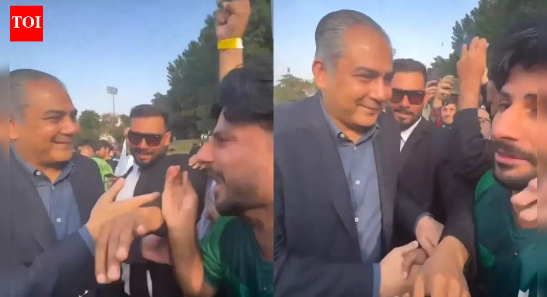 ‘कभी धोखा नहीं देता’: पीसीबी प्रमुख मोहसिन नकवी ने पाकिस्तान के पूर्व कप्तान को टी20 विश्व कप मेंटर नियुक्त करने को कहा – देखें | क्रिकेट समाचार