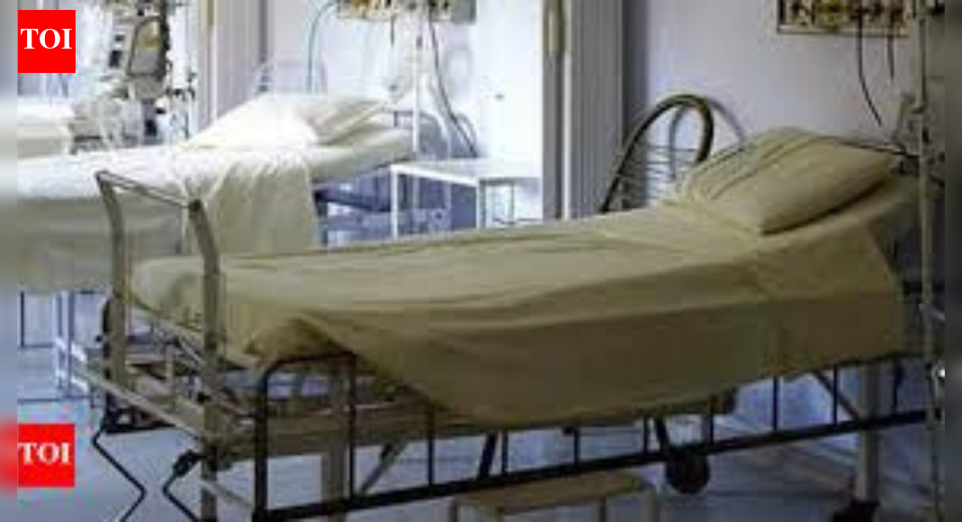 ‘आप’ द्वारा हमला: शिमला अस्पताल में मरीज को पीटने पर डॉक्टर निलंबित | भारत समाचार