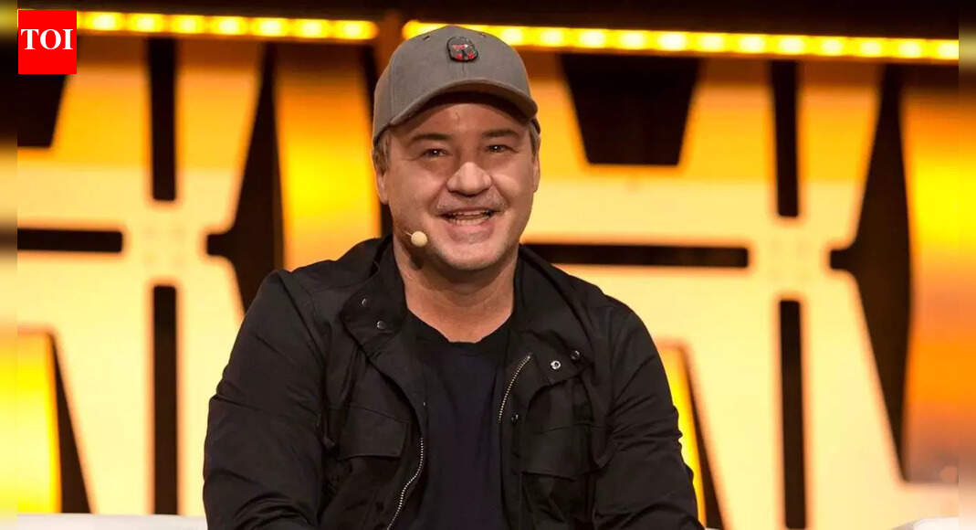 कॉल ऑफ़ ड्यूटी के सह-निर्माता विंस ज़म्पेला की कैलिफोर्निया में फेरारी दुर्घटना में मृत्यु हो गई | विश्व समाचार