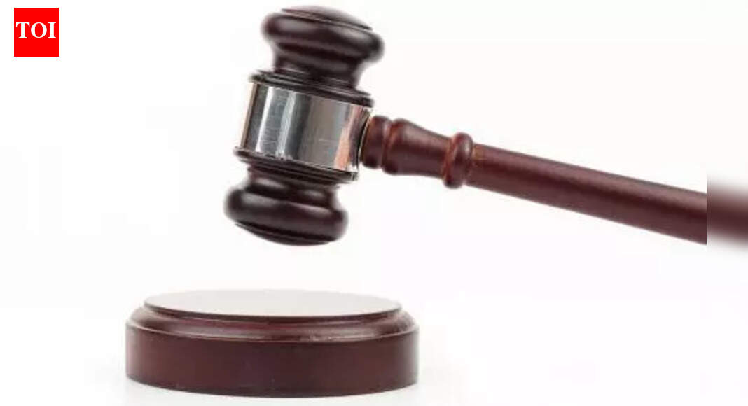 ‘सबूतों की कमी, त्रुटिपूर्ण जांच’: दिल्ली की अदालत ने 2009 के एसिड अटैक मामले में तीन लोगों को बरी कर दिया; पीड़िता सजा को चुनौती देगी | भारत समाचार