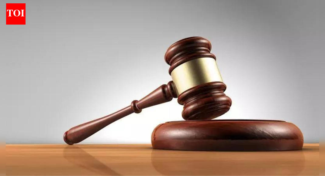 मप्र उच्च न्यायालय ने एमटीपी को मंजूरी देने से इनकार कर दिया क्योंकि नाबालिग उत्तरजीवी का कहना है कि वह बच्चा चाहती है | भारत समाचार