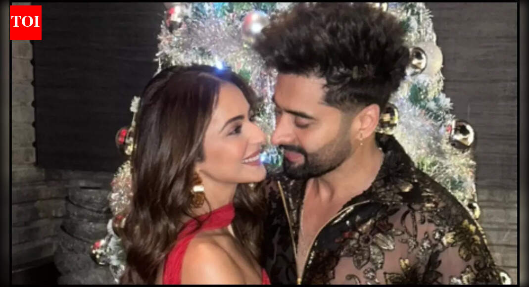 जैकी भगनानी ने रकुल के साथ मनमोहक तस्वीरें खिंचवाईं: यह जन्मदिन मेरे साथ सबसे लंबे समय तक रहा |