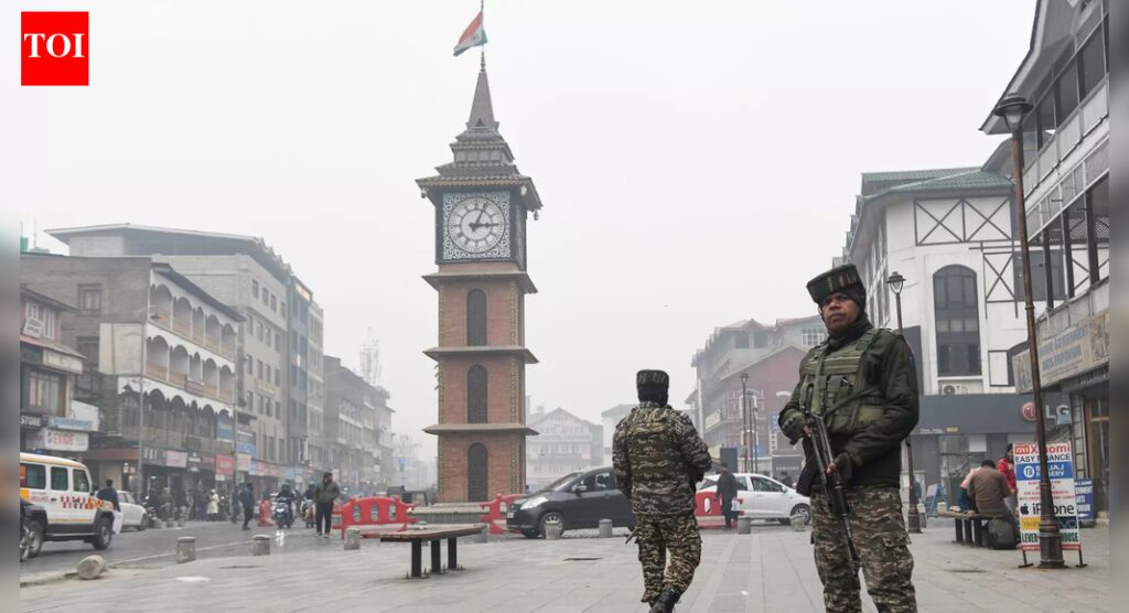 जम्मू-कश्मीर छात्र संघ की रिपोर्ट है कि एक और कश्मीरी शॉल विक्रेता पर हमला किया गया | भारत समाचार