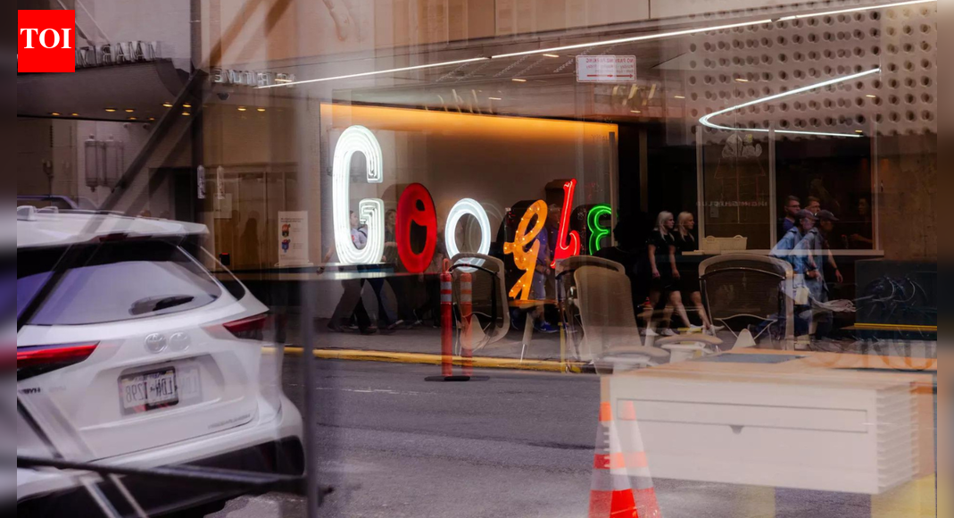 सक्रियता के दमन के बावजूद, अमेरिकी तकनीशियन अभी भी लड़ रहे हैं