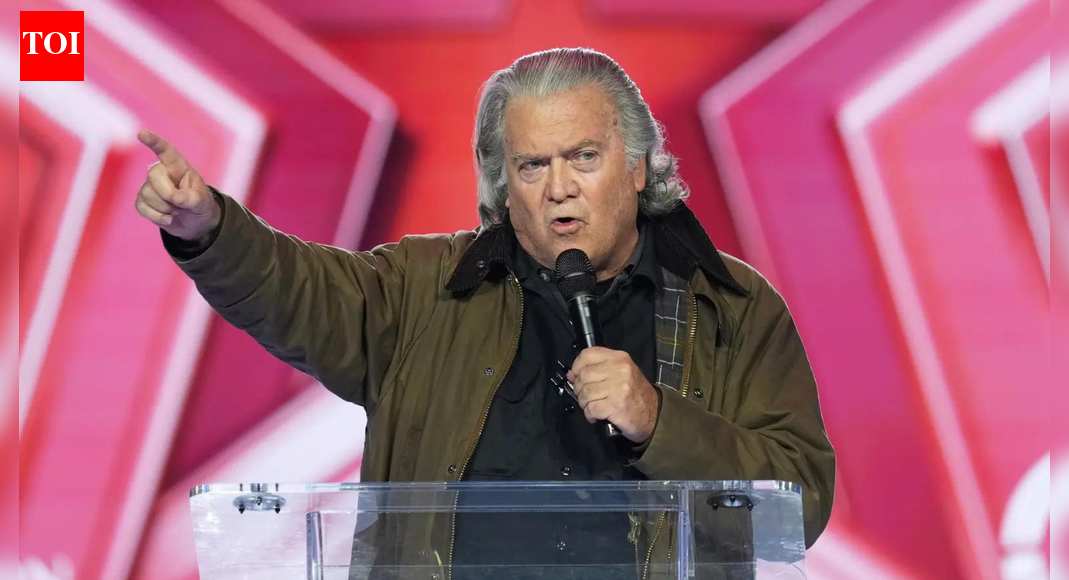 ‘यह सिर्फ एच-1बी वीजा खत्म करने के बारे में नहीं है…’: स्टीव बैनन ने 10 साल के आव्रजन पर रोक लगाने की मांग की, कहा कि शरण प्रणाली ‘बहुत भ्रष्ट’ है