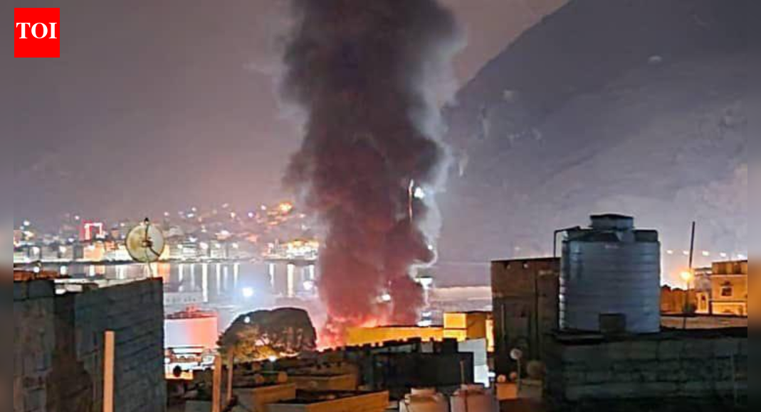 मुकल्ला तनाव: सऊदी अरब के बंदरगाह पर बमबारी के बाद यमन ने आपातकाल की घोषणा की; 72 घंटे की नाकाबंदी लगाई गई है