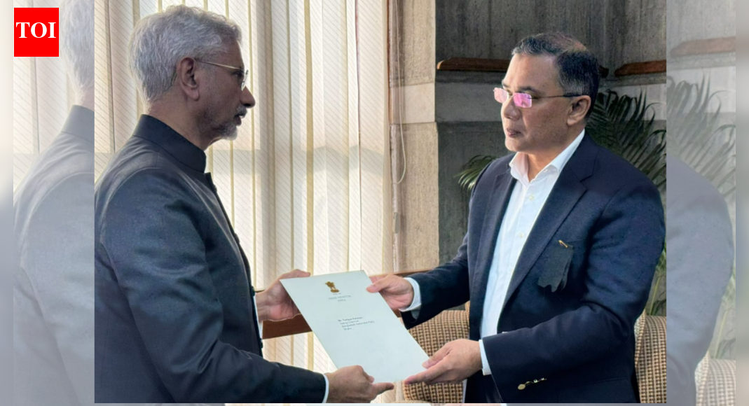 खालिदा जिया का अंतिम संस्कार: ढाका में अंतिम दर्शन के लिए हजारों लोग एकत्र हुए – लाइव अपडेट