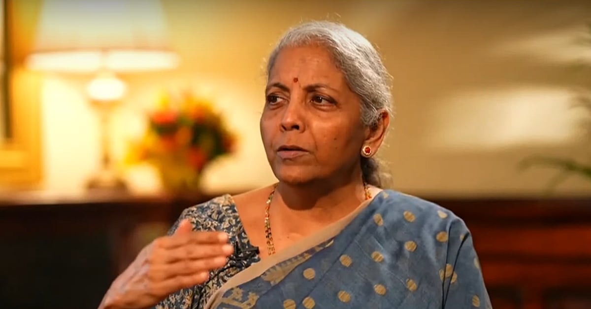 वित्त मंत्री का कहना है कि वित्त मंत्रालय एसओपी के अनुसार एलआईसी को निवेश और अडानी इन्वेस्टमेंट पर सलाह नहीं दे रहा है