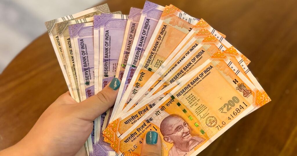 कैबिनेट शुक्रवार को बीमा क्षेत्र में एफडीआई सीमा बढ़ाकर 100 फीसदी करने का ऐलान कर सकती है