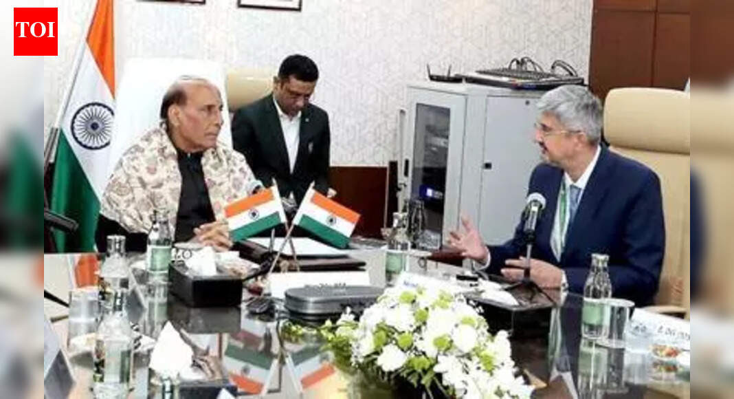 डीआरडीओ द्वारा विकसित हथियार प्रणालियों ने ऑपरेशन सिन्दूर में निर्णायक भूमिका निभाई: राजनाथ सिंह | भारत समाचार