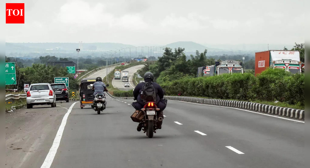 विस्तार के तहत दो-लेन राजमार्गों पर टोल आधा हो जाएगा और आंशिक रूप से खोले गए ई-लेन एनएच के बराबर हो जाएंगे | भारत समाचार