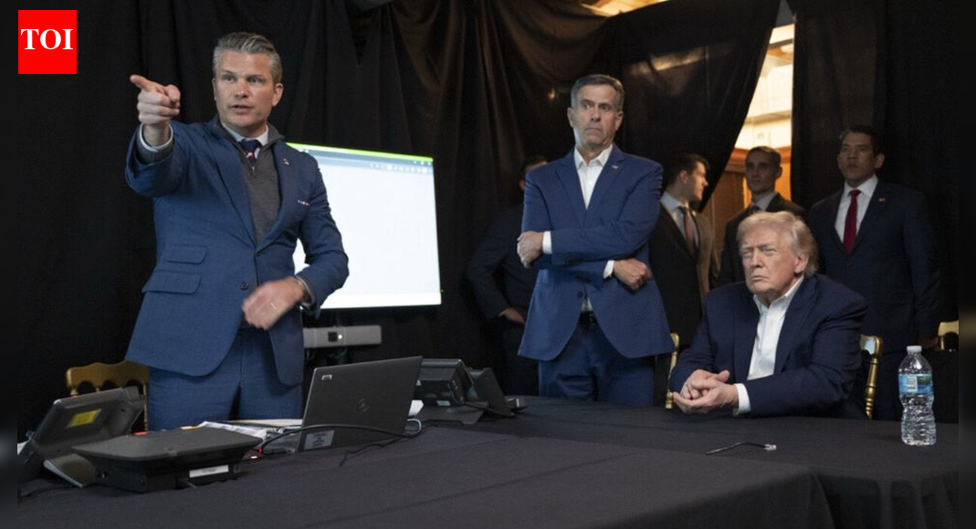 पर्दे के पीछे: व्हाइट हाउस ने डोनाल्ड ट्रम्प की निकोलस मादुरो की गिरफ्तारी की निगरानी की तस्वीरें प्रकाशित कीं; फ़ोटो देखें