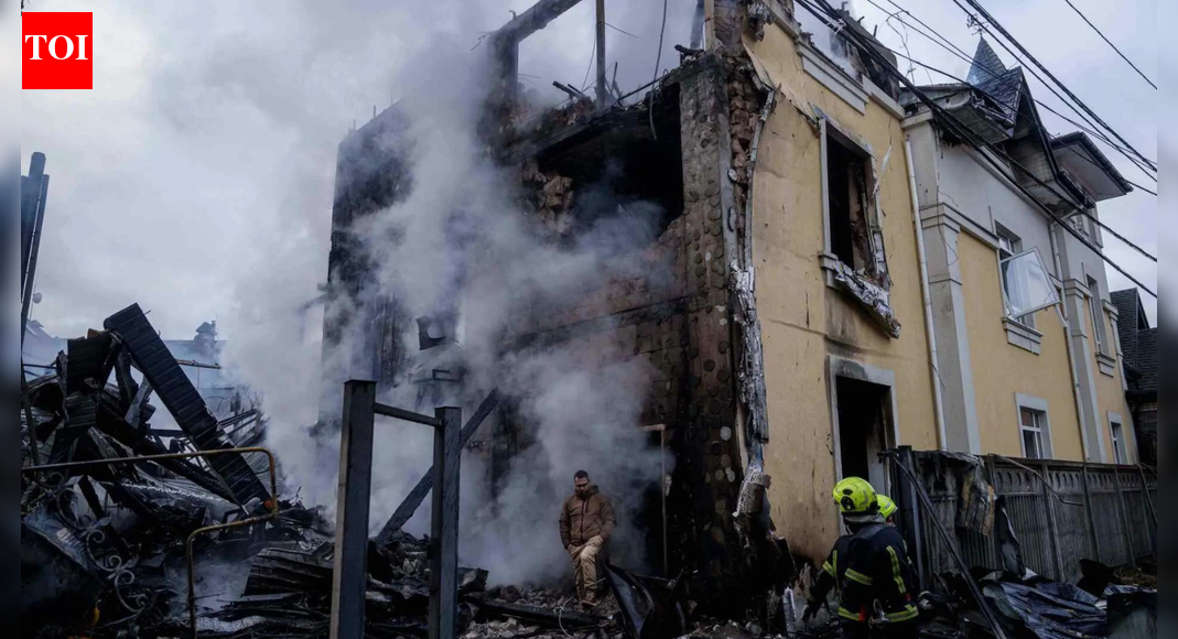 रूस-यूक्रेन युद्ध: कीव में नए हमलों के साथ हमले तेज; 2 नागरिकों की मौत