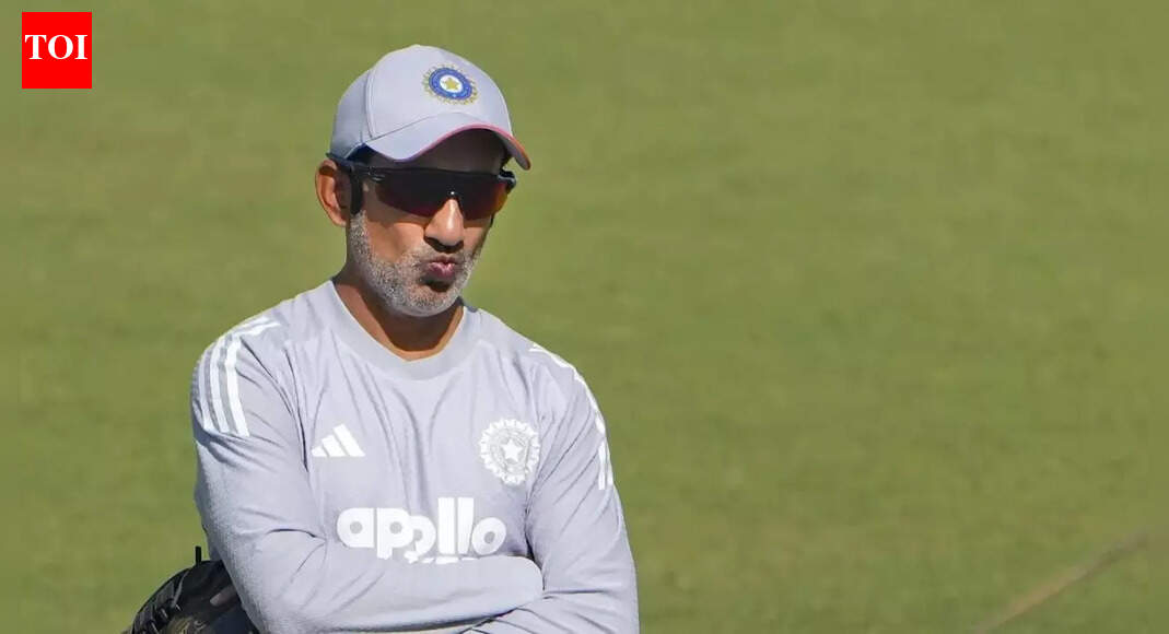 IND vs NZ: पहले वनडे से पहले भारत के लिए चोट की आशंका; नेट्स पर चोट लगने के बाद स्टार बल्लेबाज दर्द के कारण मैदान छोड़कर चले गए | क्रिकेट समाचार