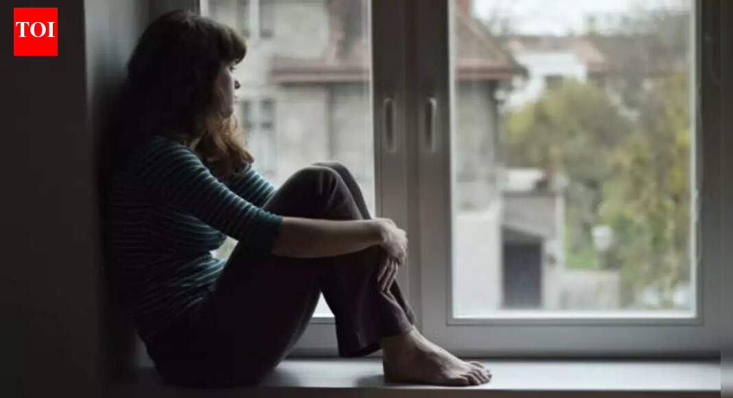 राशि चक्र के संकेत जो गुप्त रूप से अकेलापन महसूस करते हैं