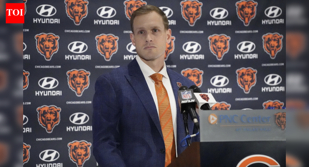 शिकागो बियर्स को प्लेऑफ़ में चोट के कारण गंभीर झटका लगा है क्योंकि टीजे एडवर्ड्स और ओज़ी ट्रैपिलो पोस्टसीज़न के बाकी मैचों से बाहर हो गए हैं | एनएफएल न्यूज़