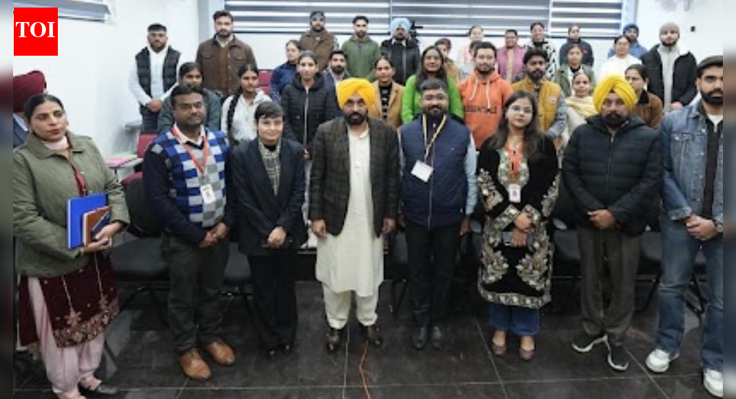 पंजाब सरकार मिशन प्रगति के माध्यम से युवाओं को प्रतियोगी परीक्षाओं के लिए तैयार कर रही है: सीएम मान | भारत समाचार