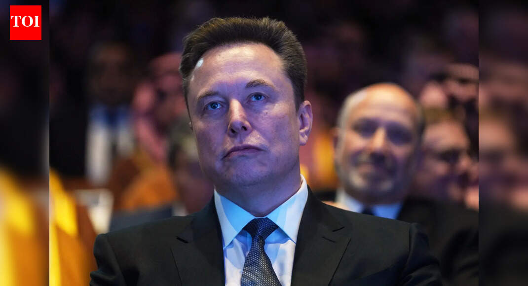 ‘वह मेरे बेटे को बदल सकती है’: एलोन मस्क ने एशले सेंट क्लेयर की हिरासत मांगी | विश्व समाचार