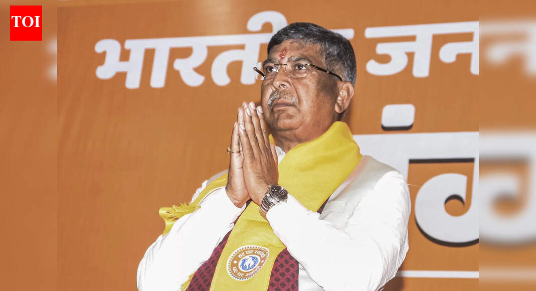 भाजपा प्रदेश अध्यक्ष ने लापता धुरवा बच्चों को ‘बचाने’ के लिए रामगढ़ के युवाओं को बधाई दी | रांची न्यूज़