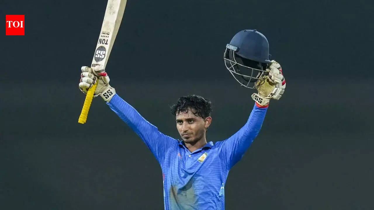 डॉक्टरों और शिक्षकों के बीच पले-बढ़े अमन मोखड़े ने विजय हजारे द्वारा विदर्भ को गौरव दिलाया | विशेष | क्रिकेट समाचार