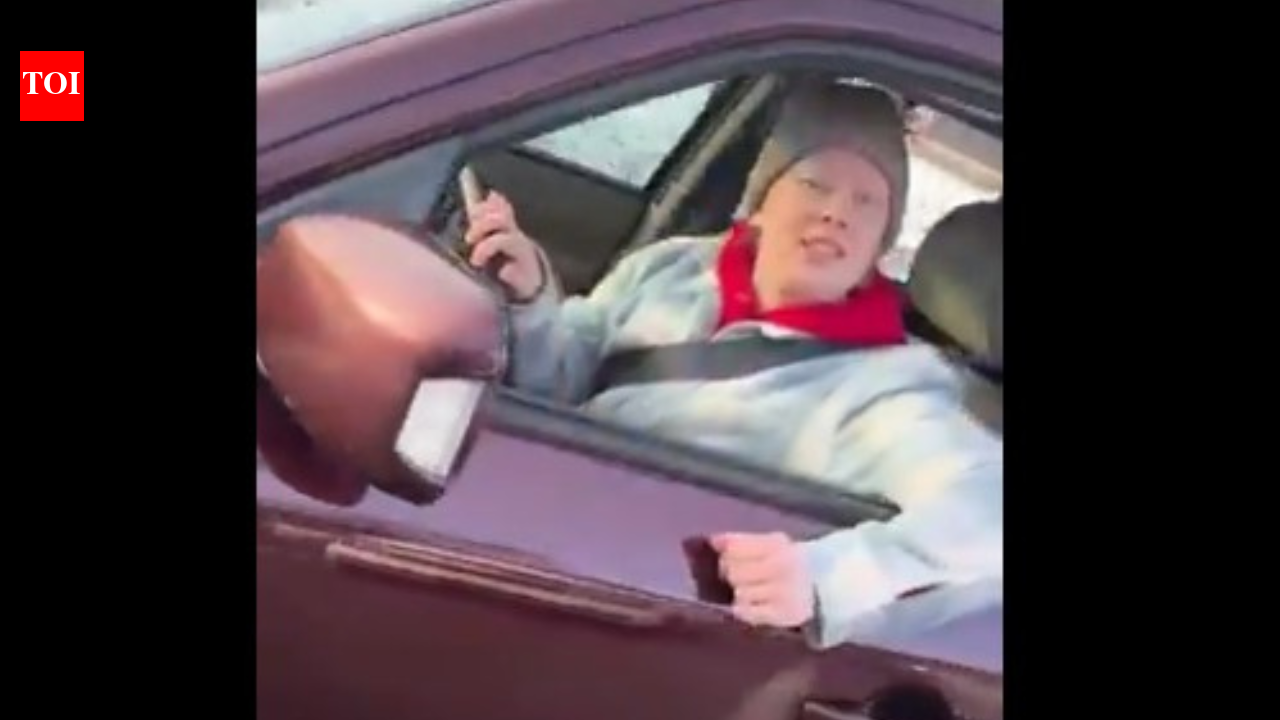 ‘लड़ो मत, विरोध मत करो’: आप्रवासन वकील बताते हैं कि क्या आईसीई एजेंट आपको आपकी कार से हटा सकते हैं