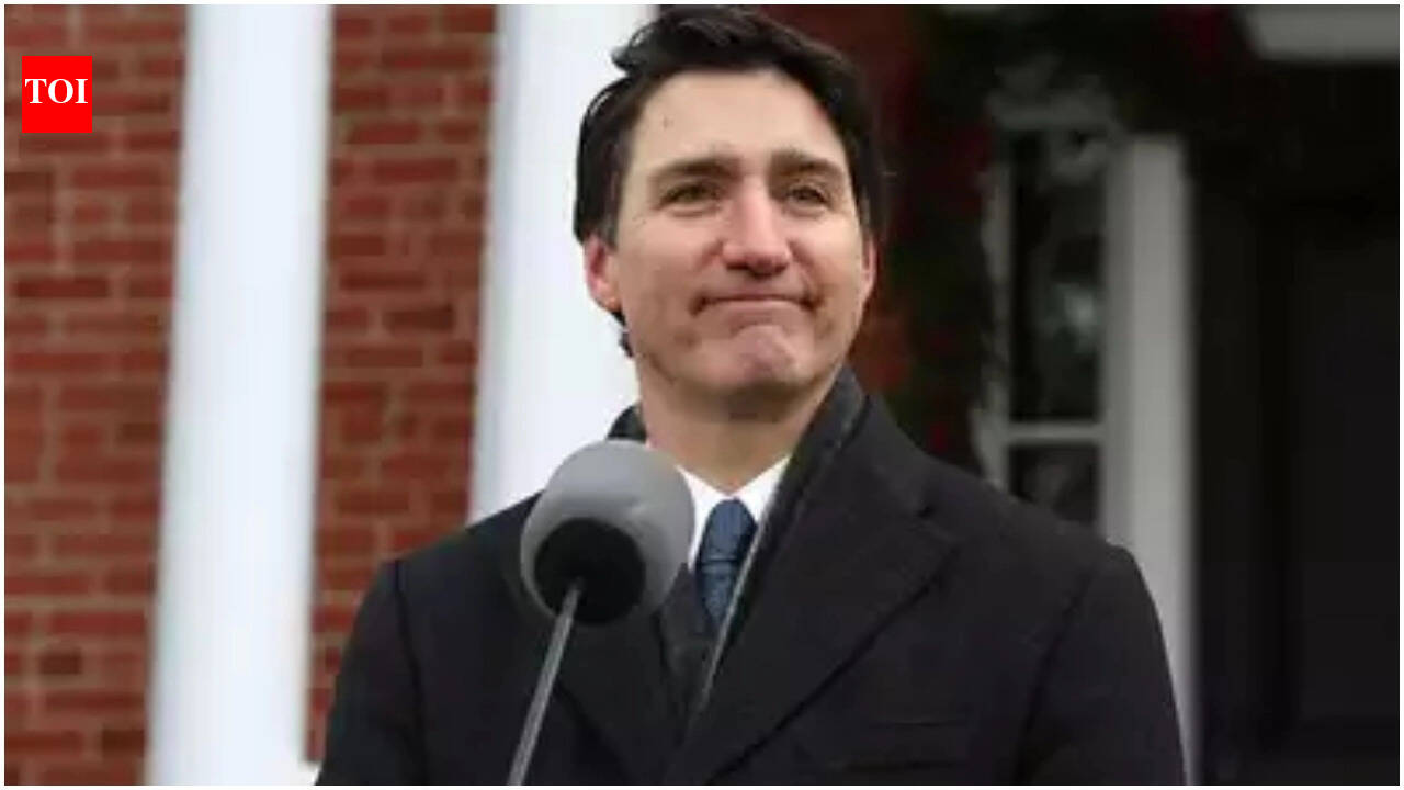 ‘आत्मसंतुष्ट और अहंकारी’: कोविड वैक्सीन के सवाल पर ट्रूडो की प्रतिक्रिया से ऑनलाइन प्रतिक्रिया हुई – देखें