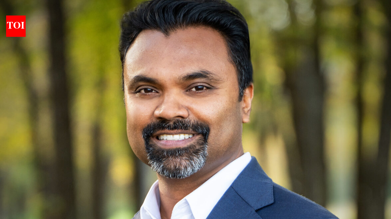 लेकिन आप भारतीय हैं: टेक्सास के रिपब्लिकन नेता ने फ्लोरिडा विश्वविद्यालयों की तरह एच-1बी वीजा पर प्रतिबंध लगाने का आह्वान किया, सोशल मीडिया आपको ‘वापस जाने’ के लिए कहता है