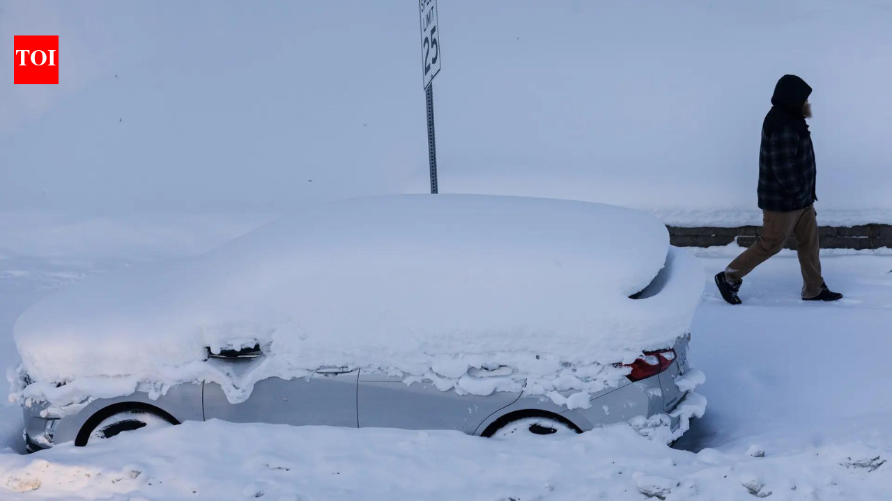 अमेरिका में शीतकालीन तूफान: एयर इंडिया ने 25 से 26 जनवरी तक न्यूयॉर्क, न्यू जर्सी से सभी उड़ानें रद्द कीं; विवरण | भारत समाचार