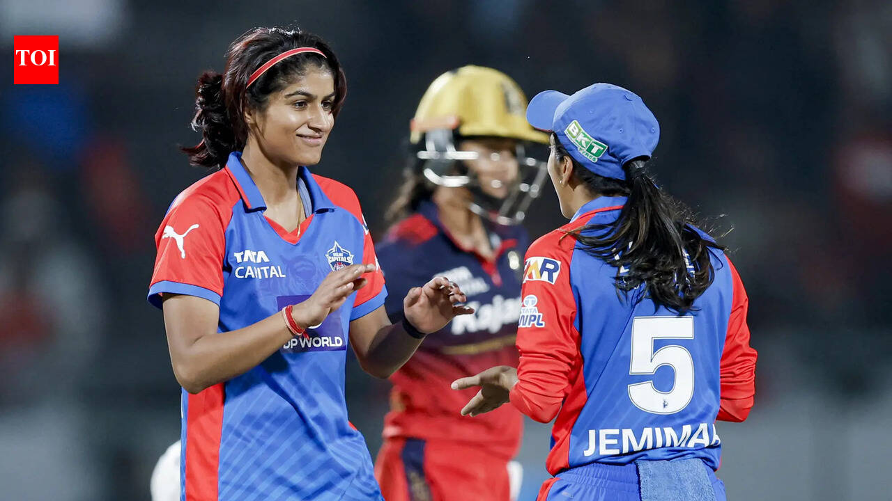 दिल्ली कैपिटल्स ने आरसीबी को दी पहली हार, डब्ल्यूपीएल प्लेऑफ की उम्मीदें बढ़ी | क्रिकेट समाचार