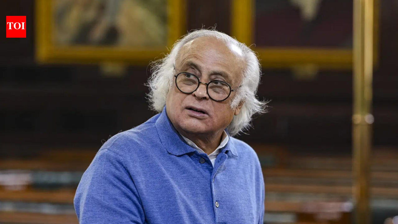 जयराम रमेश ने आरएसएस पर चिंता व्यक्त करते हुए जवाहरलाल नेहरू और सरदार वल्लभभाई पटेल के अभिलेखीय पत्र साझा किए | भारत समाचार