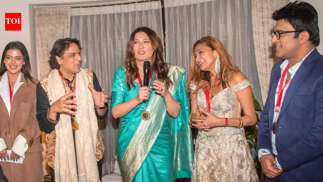 संगीत, भोजन और एकता: रोमानिया ने दिल्ली में मनाया गणतंत्र दिवस | घटनाक्रम मूवी समाचार