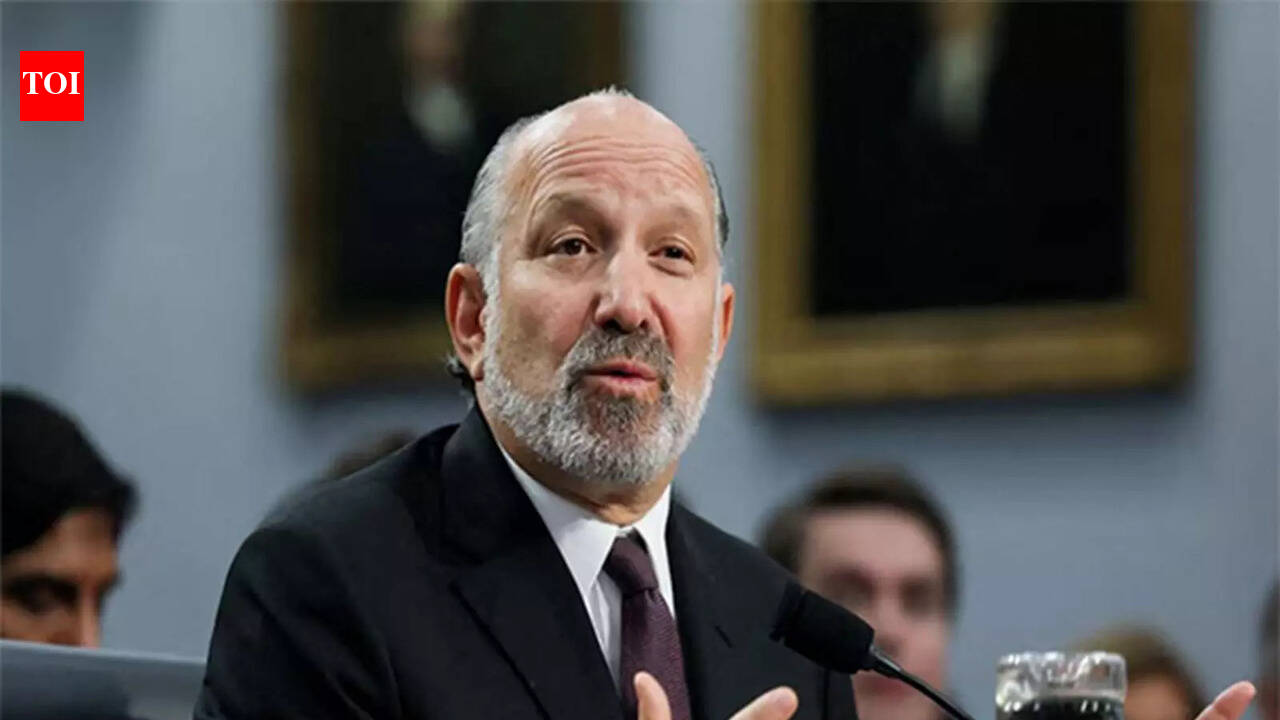 एपस्टीन फ़ाइलें: अमेरिकी वाणिज्य सचिव हॉवर्ड लुटनिक ने जेफ़री के निजी द्वीप की यात्रा की योजना बनाई