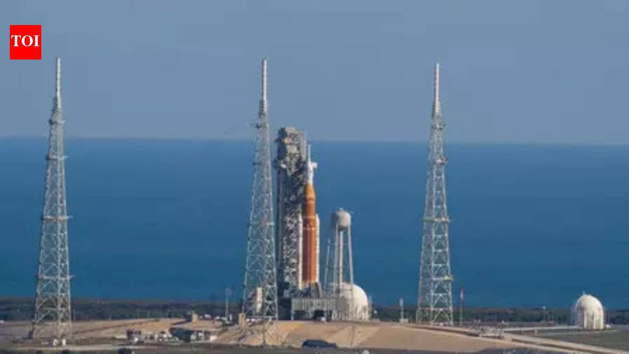 खराब मौसम के कारण नासा ने आर्टेमिस II वेट ड्रेस रिहर्सल में देरी की |