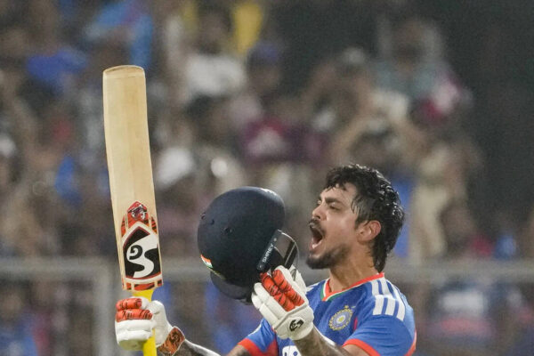 इशान किशन की 42 गेंदों में शतक और अर्शदीप सिंह की पारी की बदौलत भारत ने न्यूजीलैंड पर 46 रन से जीत दर्ज की और टी20 सीरीज 4-1 से अपने नाम कर ली। क्रिकेट समाचार