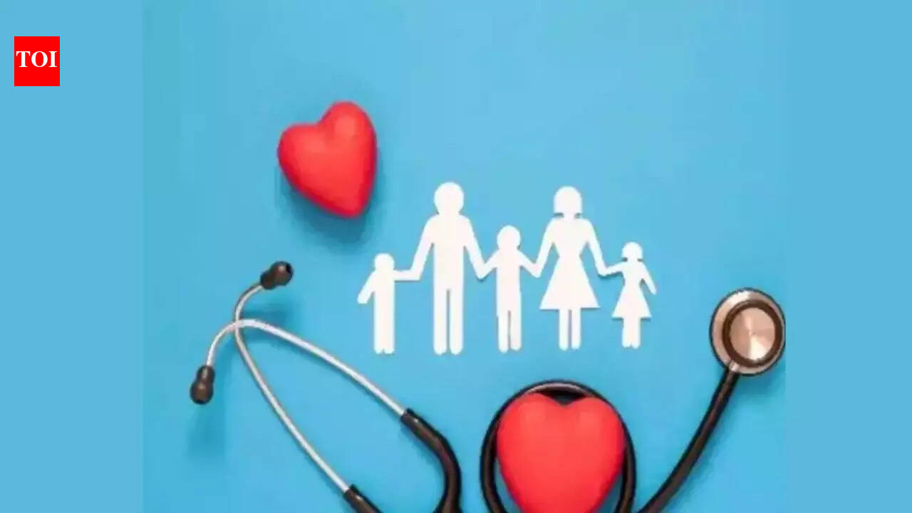 सरकार स्वास्थ्य कर वसूलती है, लेकिन खर्च पहले से कम करती है | भारत समाचार