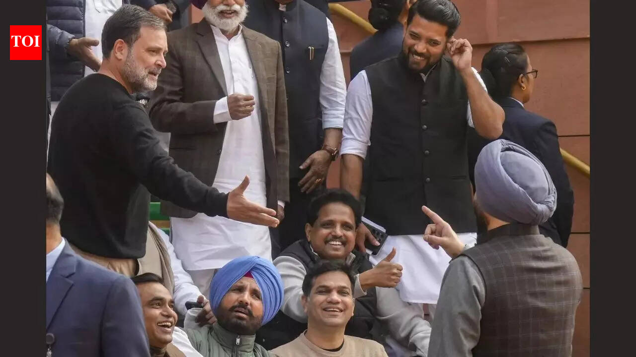 राहुल द्वारा ‘गद्दार’ कहे जाने पर बेअंत के पोते ने पलटवार करते हुए गांधी के वंशज को ‘देश के दुश्मन’ कहा | भारत समाचार