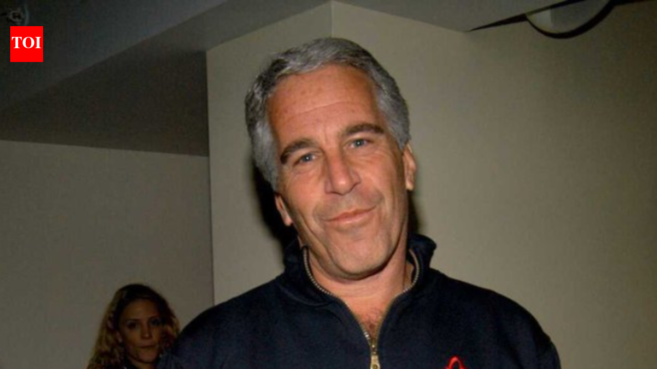 ‘आपने चिकित्सा, मानवता को विफल कर दिया’: भारतीय डॉक्टर ने एपस्टीन पीड़ितों का इलाज करने वाले स्त्री रोग विशेषज्ञों पर हमला किया