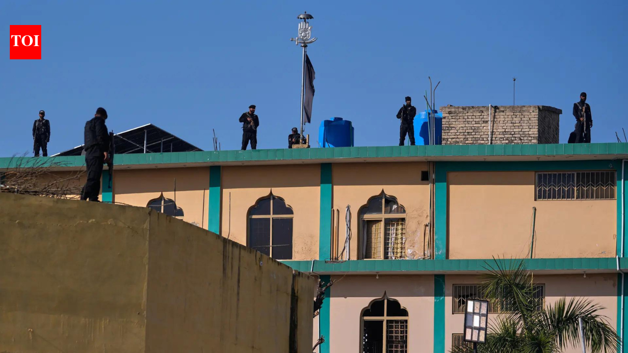 आईएसआईएस ने पाकिस्तान में शिया मस्जिद पर हुए “आत्मघाती हमले” को मान्यता दी; टोल अब 36