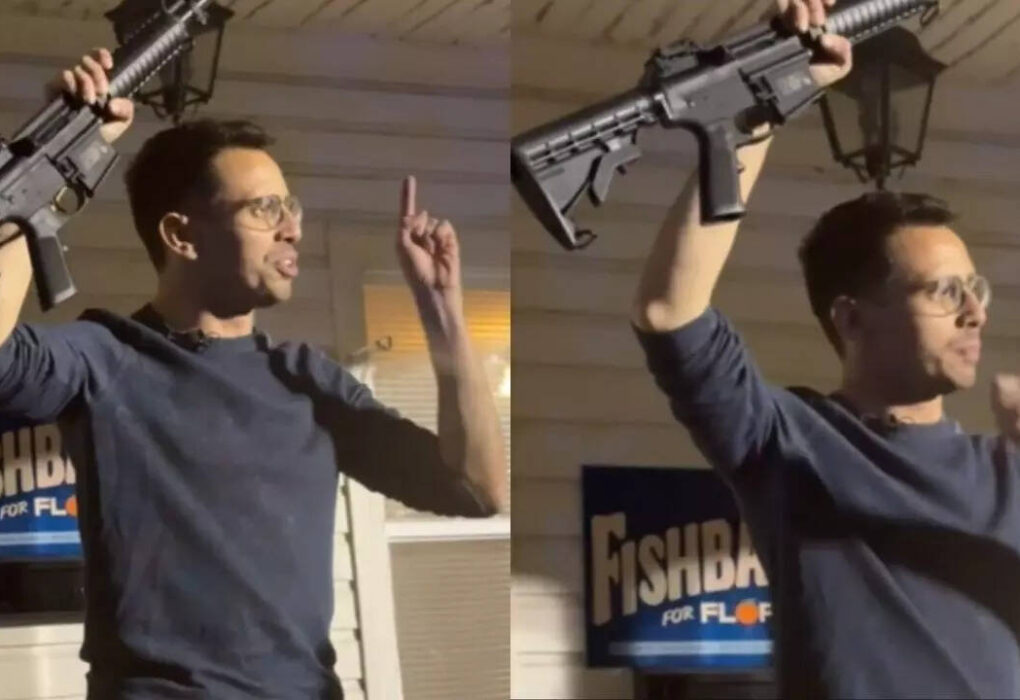 ‘हम तुम्हें गोली मार देंगे’: एच1बी विरोधी फ्लोरिडा के गवर्नर उम्मीदवार ने आगजनी का दावा करने के बाद राइफल के साथ वीडियो पोस्ट किया