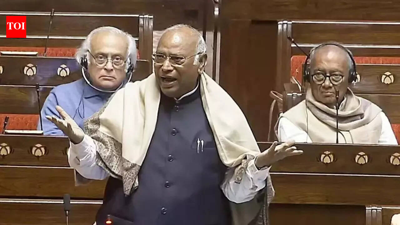 खड़गे ने कहा, भाषण के हटाए गए हिस्सों को बहाल करें; राज्यसभा अध्यक्ष ने कॉल ठुकराई | भारत समाचार